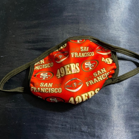 Accessories - New small SF 49ers face mask